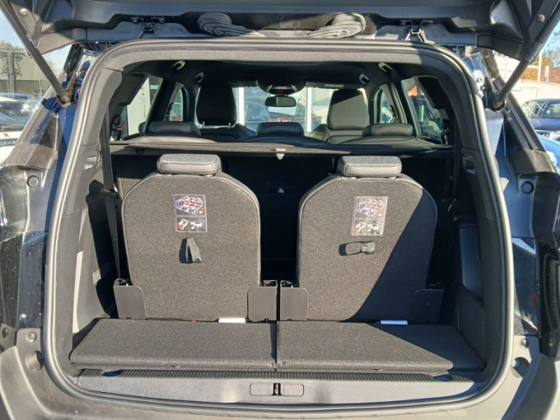 Photo 8 de l'offre de PEUGEOT 5008 II 1.5 BlueHDi 130 EAT8 ALLURE PACK 7PL Hayon EL. SC 1ère Main à 23450€ chez Mérignac auto