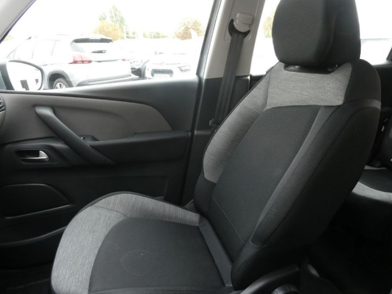 Photo 32 de l'offre de CITROEN C4 SPACETOURER 1.2 PureTech 130 EAT8 PACK GPS à 12900€ chez Mérignac auto