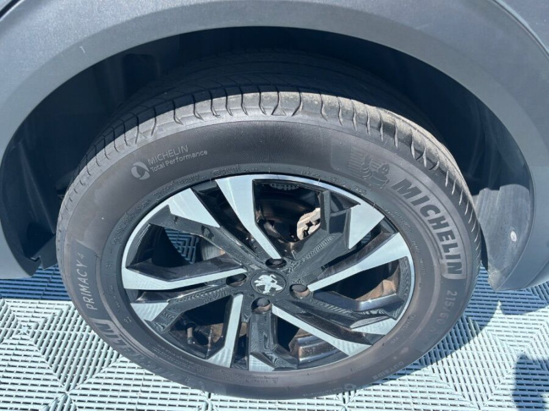 Photo 13 de l'offre de PEUGEOT 2008 II 1.2 PureTech 100 BVM6 ALLURE GPS Camera AB SC à 15890€ chez Mérignac auto