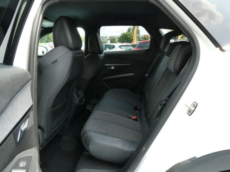 Photo 19 de l'offre de PEUGEOT 3008 II 1.5 BlueHDi 130 EAT8 GT LINE Carplay LED SC Attel. à 20950€ chez Mérignac auto
