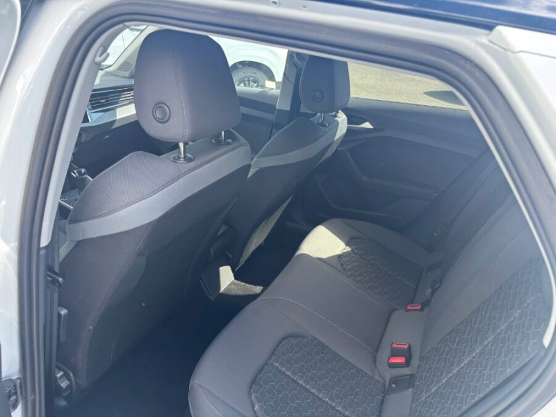 Photo 13 de l'offre de AUDI A1 SPORTBACK II 30 TFSI 110 S tronic 7 Pack Ext. S LINE JA18 Camera Key Less à 27450€ chez Mérignac auto