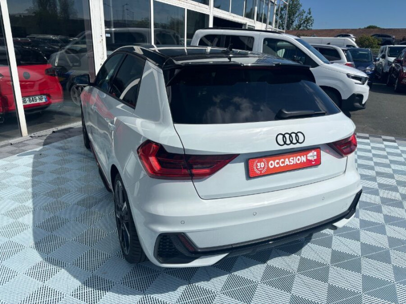 Photo 3 de l'offre de AUDI A1 SPORTBACK II 30 TFSI 110 S tronic 7 Pack Ext. S LINE JA18 Camera Key Less à 27450€ chez Mérignac auto