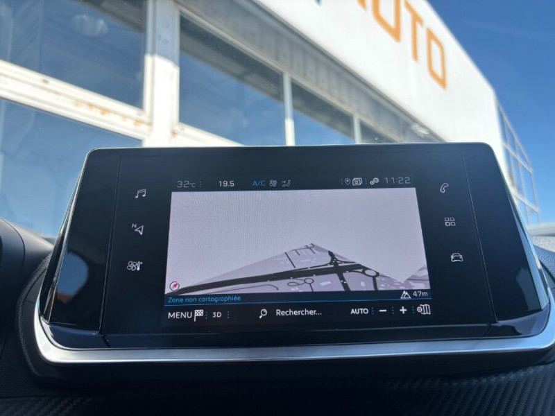 Photo 27 de l'offre de PEUGEOT 2008 II 1.2 PureTech 100 BVM6 ALLURE GPS Camera AB SC à 15890€ chez Mérignac auto
