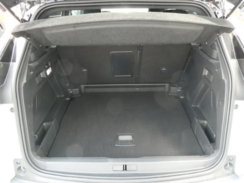 Photo 12 de l'offre de PEUGEOT 3008 II 1.5 BlueHDi 130 EAT8 GT LINE Carplay LED SC Attel. à 20950€ chez Mérignac auto