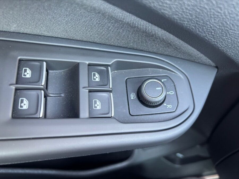 Photo 16 de l'offre de VOLKSWAGEN GOLF VIII 1.4 HYBRID 245 GTE GPS Cockpit JA18 LED+ à 26950€ chez Mérignac auto
