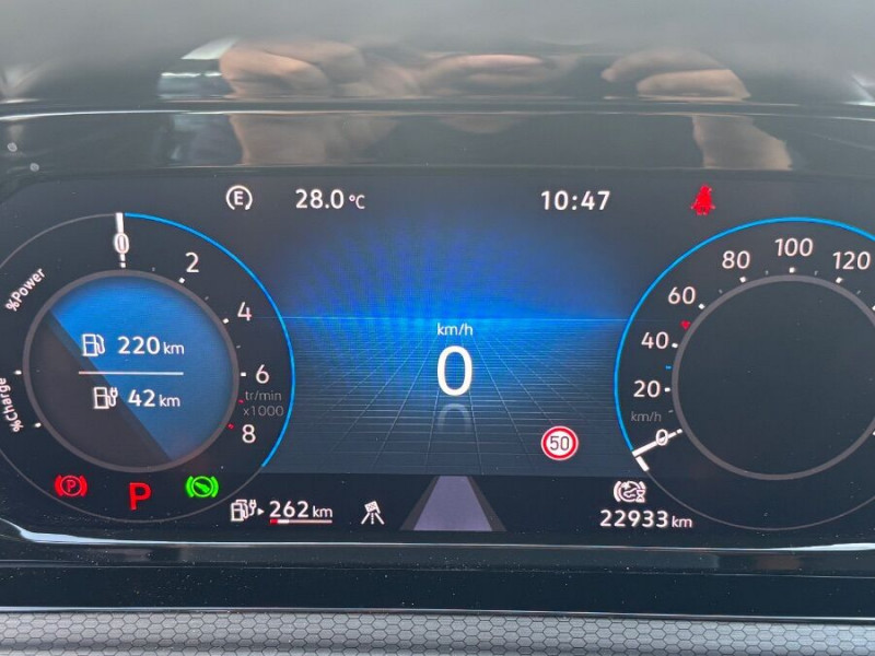 Photo 18 de l'offre de VOLKSWAGEN GOLF VIII 1.4 HYBRID 245 GTE GPS Cockpit JA18 LED+ à 26950€ chez Mérignac auto