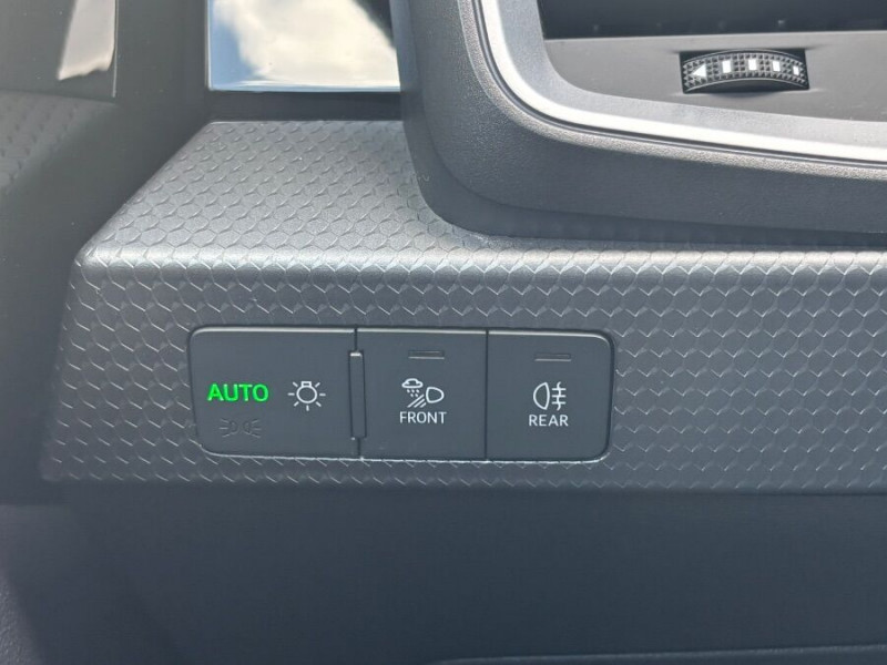Photo 17 de l'offre de AUDI A1 SPORTBACK II 30 TFSI 110 S tronic 7 Pack Ext. S LINE JA18 Camera Key Less à 27450€ chez Mérignac auto