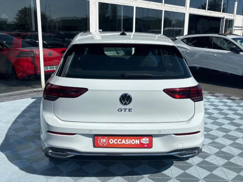 Photo 8 de l'offre de VOLKSWAGEN GOLF VIII 1.4 HYBRID 245 GTE GPS Cockpit JA18 LED+ à 26950€ chez Mérignac auto