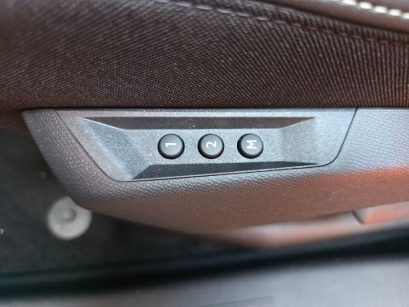 Photo 7 de l'offre de PEUGEOT 3008 HYBRID 145 e-DCS6 GT EXCLUSIVE Alcantara 360° Gtie 02/30 à 34690€ chez Mérignac auto