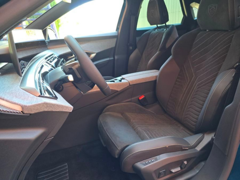 Photo 5 de l'offre de PEUGEOT 3008 HYBRID 145 e-DCS6 GT EXCLUSIVE Alcantara 360° Gtie 02/30 à 34690€ chez Mérignac auto