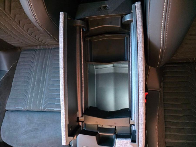 Photo 32 de l'offre de PEUGEOT 3008 HYBRID 145 e-DCS6 GT EXCLUSIVE Alcantara 360° Gtie 02/30 à 34690€ chez Mérignac auto