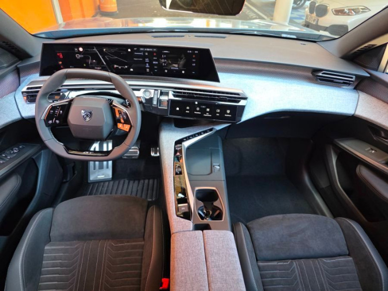 Photo 14 de l'offre de PEUGEOT 3008 HYBRID 145 e-DCS6 GT EXCLUSIVE Alcantara 360° Gtie 02/30 à 34690€ chez Mérignac auto
