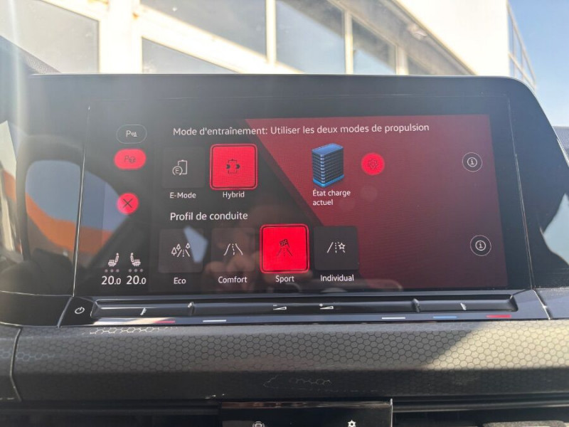 Photo 49 de l'offre de VOLKSWAGEN GOLF VIII 1.4 HYBRID 245 GTE GPS Caméra ACC Key Less SC AB.10LED à 27450€ chez Mérignac auto