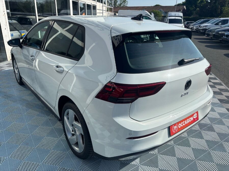 Photo 11 de l'offre de VOLKSWAGEN GOLF VIII 1.4 HYBRID 245 GTE GPS Caméra ACC Key Less SC AB.10LED à 27450€ chez Mérignac auto