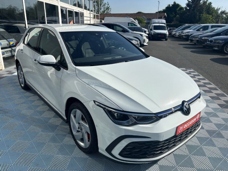 Photo 10 de l'offre de VOLKSWAGEN GOLF VIII 1.4 HYBRID 245 GTE GPS Caméra ACC Key Less SC AB.10LED à 27450€ chez Mérignac auto