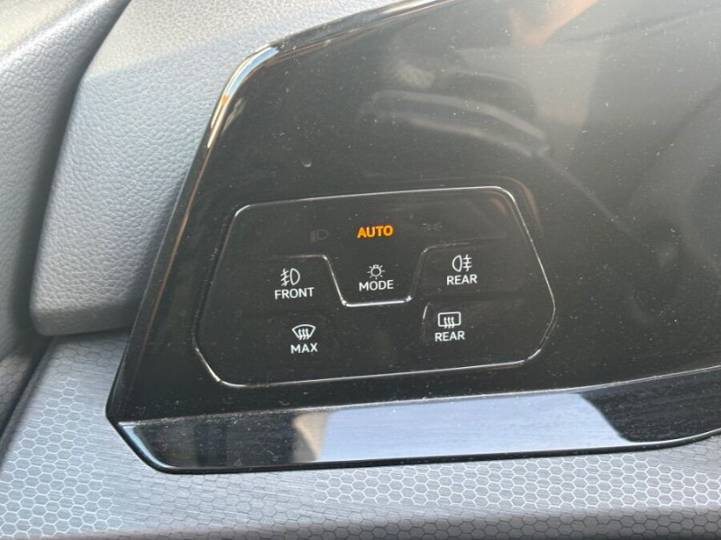 Photo 24 de l'offre de VOLKSWAGEN GOLF VIII 1.4 HYBRID 245 GTE GPS Caméra ACC Key Less SC AB.10LED à 27450€ chez Mérignac auto