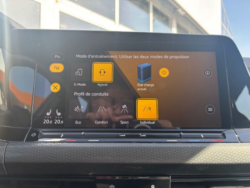 Photo 50 de l'offre de VOLKSWAGEN GOLF VIII 1.4 HYBRID 245 GTE GPS Caméra ACC Key Less SC AB.10LED à 27450€ chez Mérignac auto