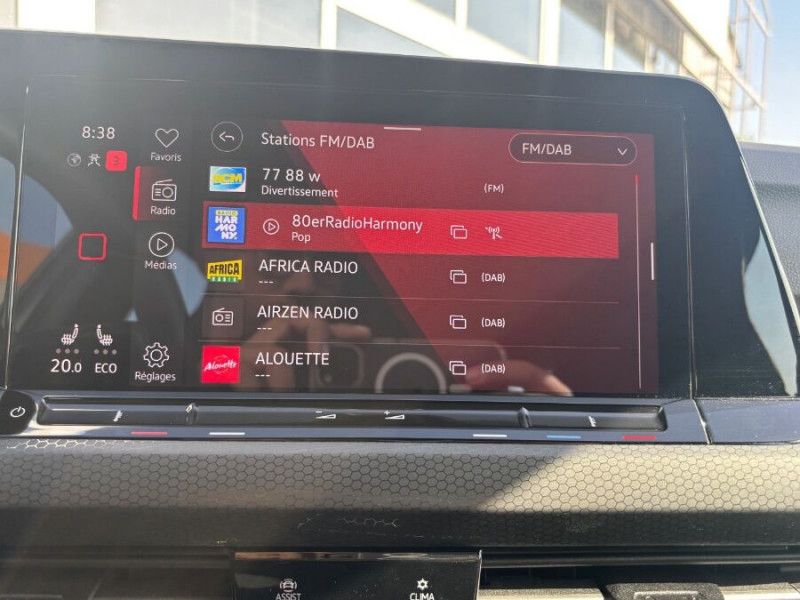 Photo 31 de l'offre de VOLKSWAGEN GOLF VIII 1.4 HYBRID 245 GTE GPS Caméra ACC Key Less SC AB.10LED à 27450€ chez Mérignac auto
