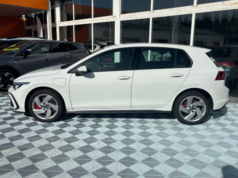 Photo 12 de l'offre de VOLKSWAGEN GOLF VIII 1.4 HYBRID 245 GTE GPS Caméra ACC Key Less SC AB.10LED à 27450€ chez Mérignac auto