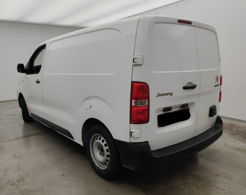 Photo 8 de l'offre de CITROEN JUMPY 1.5 BlueHDi 120 BVM6 CLUB GPS Bluetooth 18950.H.T à 18950€ chez Mérignac auto