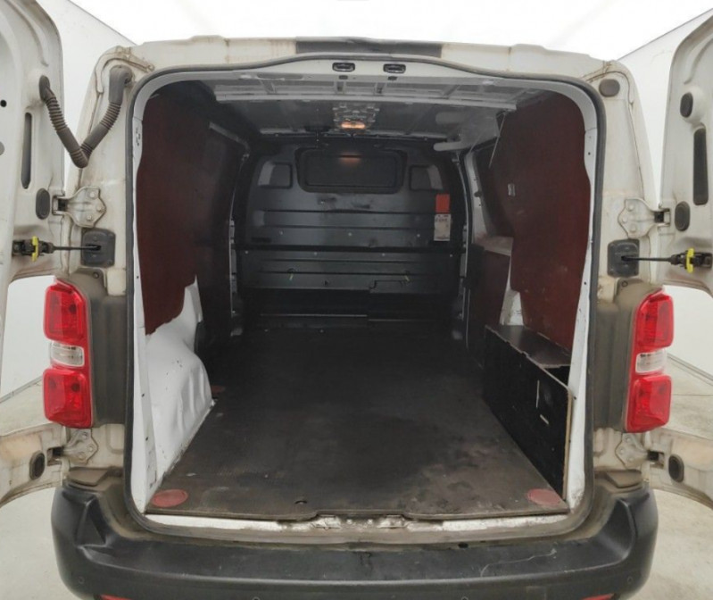 Photo 6 de l'offre de CITROEN JUMPY 1.5 BlueHDi 120 BVM6 CLUB GPS Bluetooth 18950.H.T à 18950€ chez Mérignac auto