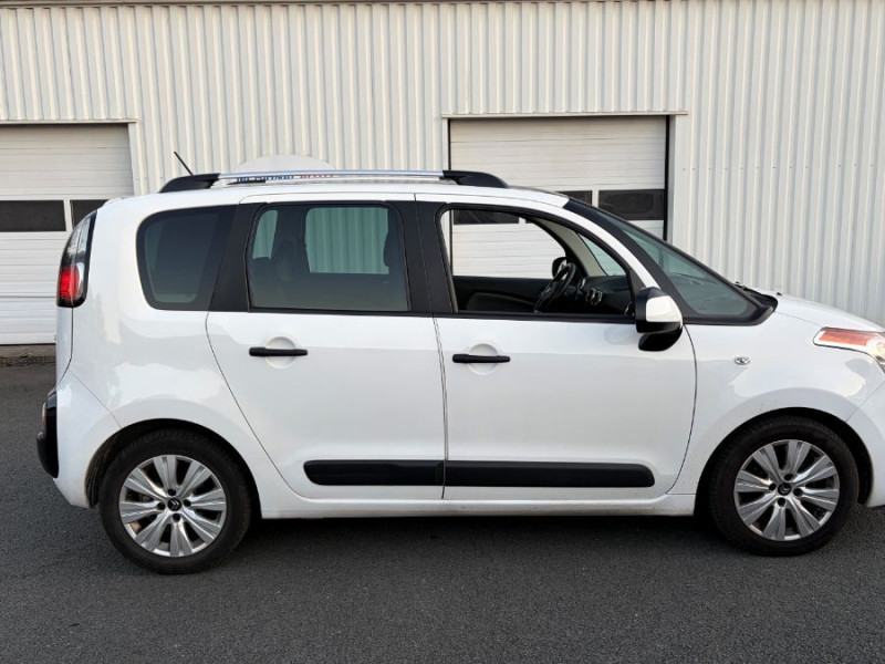 Photo 8 de l'offre de CITROEN C3 PICASSO 1.6 HDI 92 MILLENIUM TOIT Pano GPS JA16 Radar à 9950€ chez Mérignac auto
