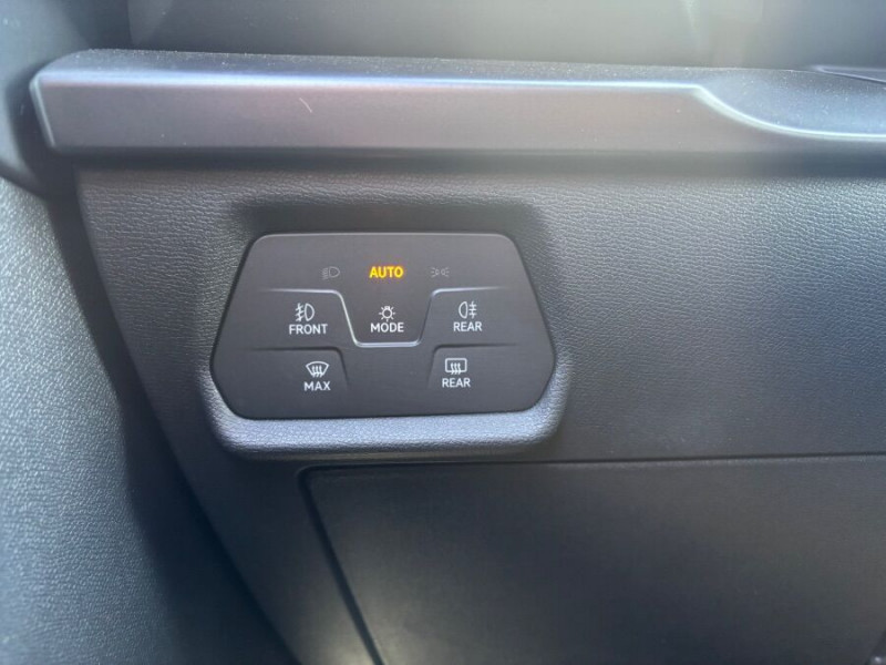 Photo 40 de l'offre de CUPRA LEON NEW IV 1.5 eTSI 150 HYBRID DSG V GPS JA18 SC Key Less Gtie 05/30 à 28950€ chez Mérignac auto