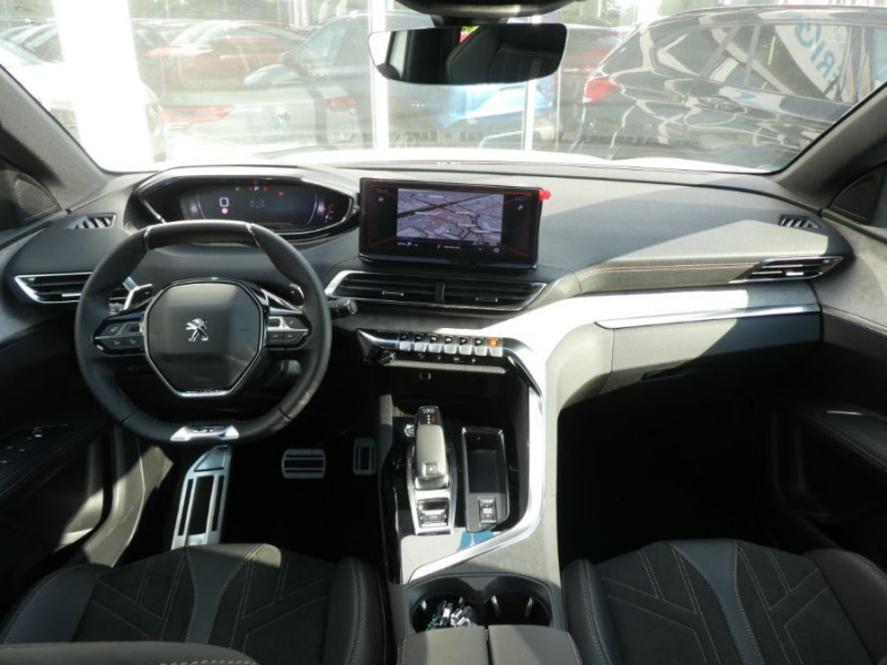 Photo 13 de l'offre de PEUGEOT 3008 II (2) 1.5 BlueHDi 130 EAT8 GT Alcantara TOE Hayon EL. 360° 1ère Main à 25450€ chez Mérignac auto