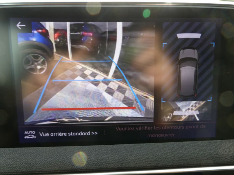 Photo 17 de l'offre de PEUGEOT 3008 II (2) 1.5 BlueHDi 130 EAT8 GT Alcantara TOE Hayon EL. 360° 1ère Main à 25450€ chez Mérignac auto