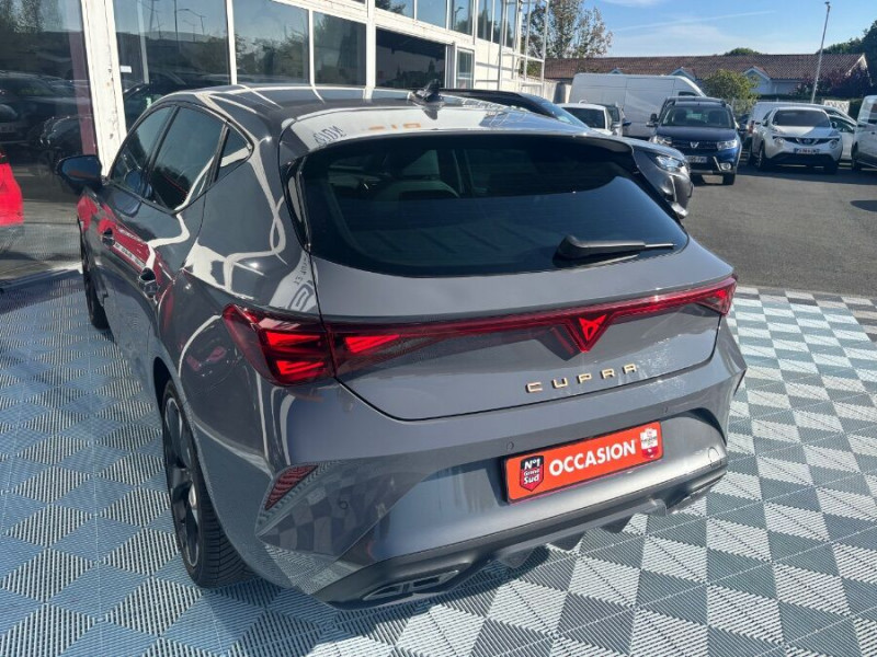 Photo 3 de l'offre de CUPRA LEON NEW IV 1.5 eTSI 150 HYBRID DSG V GPS JA18 SC Key Less Gtie 05/30 à 28950€ chez Mérignac auto