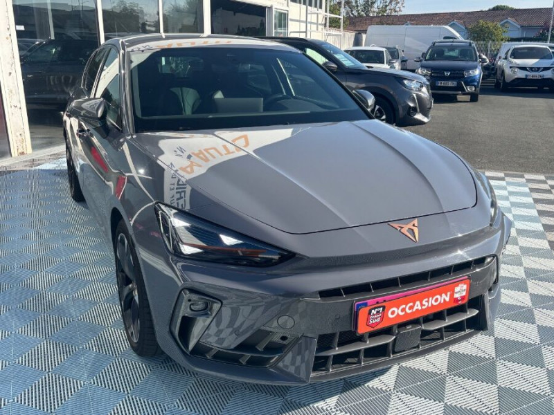 Photo 2 de l'offre de CUPRA LEON NEW IV 1.5 eTSI 150 HYBRID DSG V GPS JA18 SC Key Less Gtie 05/30 à 28950€ chez Mérignac auto