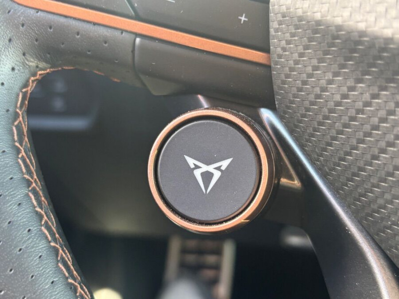 Photo 19 de l'offre de CUPRA LEON NEW IV 1.5 eTSI 150 HYBRID DSG V GPS JA18 SC Key Less Gtie 05/30 à 28950€ chez Mérignac auto