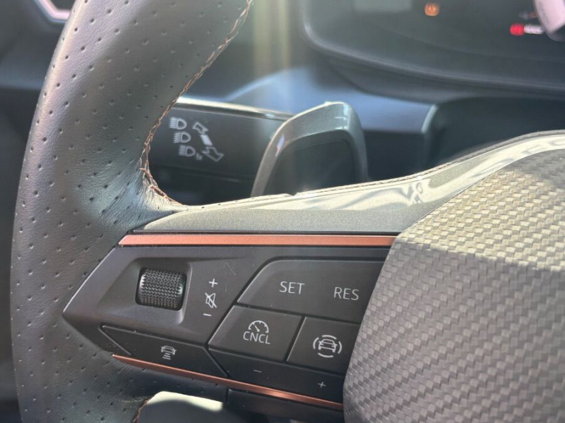 Photo 16 de l'offre de CUPRA LEON NEW IV 1.5 eTSI 150 HYBRID DSG V GPS JA18 SC Key Less Gtie 05/30 à 28950€ chez Mérignac auto