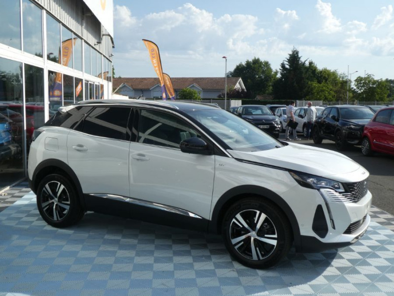 Photo 2 de l'offre de PEUGEOT 3008 II (2) 1.5 BlueHDi 130 EAT8 GT Alcantara TOE Hayon EL. 360° 1ère Main à 25450€ chez Mérignac auto