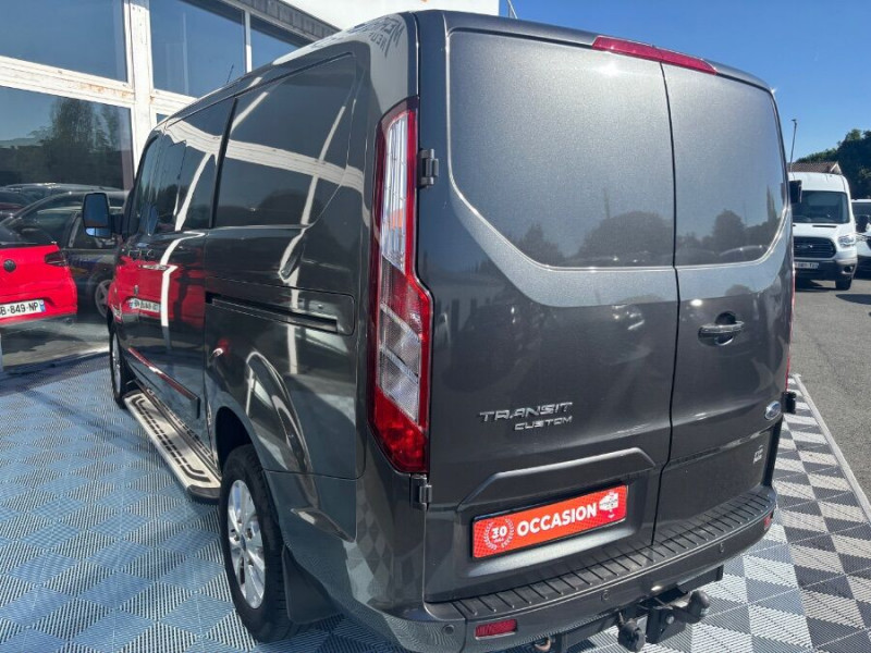 Photo 10 de l'offre de FORD TRANSIT CUSTOM VI 300 L1H1 2200 TDCi 130 BVA CUSTOM Cabine Approfondie à 29900€ chez Mérignac auto
