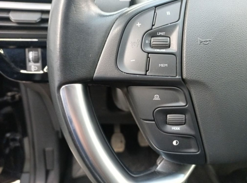 Photo 14 de l'offre de CITROEN GRAND C4 SPACETOURER 1.5 BlueHDi 130 BVM6 SHINE CUIR Hayon EL. Attel. 7PL 1ère Main à 19900€ chez Mérignac auto