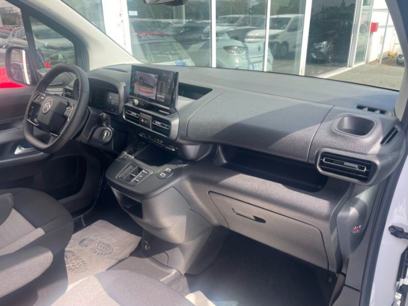 Photo 27 de l'offre de CITROEN BERLINGO 1.5 BlueHDi 130 EAT8 N1 MAX Camera 3 Sièges Arr. à 26950€ chez Mérignac auto