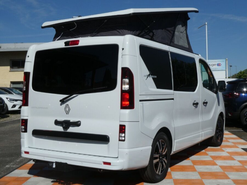Photo 2 de l'offre de RENAULT TRAFIC VAN ANTILOPE VAN Aménagé NV FLEX 5 CONFORT 2.0 DCi 150 EAG9 L1 5PL Attel+Pte Vélo Dispo 11/26 à 64900€ chez Mérignac auto