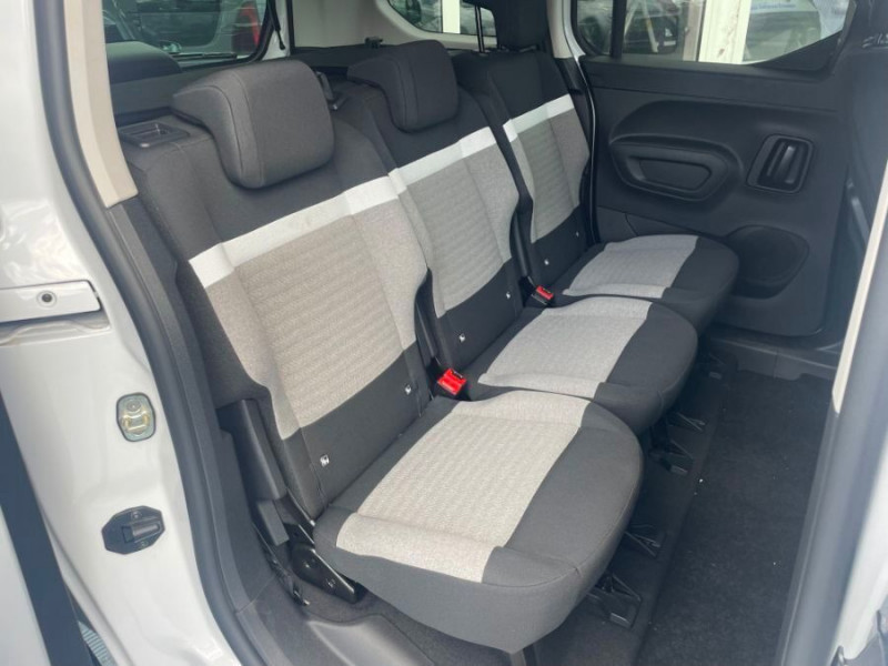 Photo 23 de l'offre de CITROEN BERLINGO 1.5 BlueHDi 130 EAT8 N1 MAX Camera 3 Sièges Arr. à 26950€ chez Mérignac auto