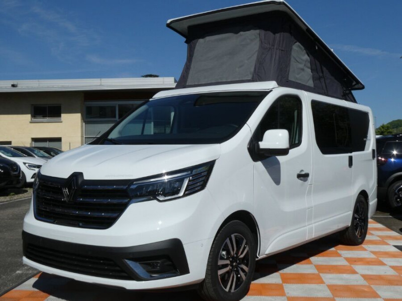 Photo 1 de l'offre de RENAULT TRAFIC VAN ANTILOPE VAN Aménagé NV FLEX 5 CONFORT 2.0 DCi 150 EAG9 L1 5PL Attel+Pte Vélo Dispo 11/26 à 64900€ chez Mérignac auto