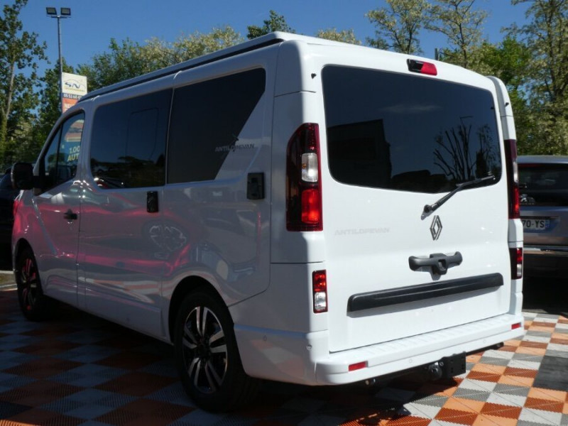 Photo 38 de l'offre de RENAULT TRAFIC VAN ANTILOPE VAN Aménagé NV FLEX 5 CONFORT 2.0 DCi 150 EAG9 L1 5PL Attel+Pte Vélo Dispo 11/26 à 64900€ chez Mérignac auto