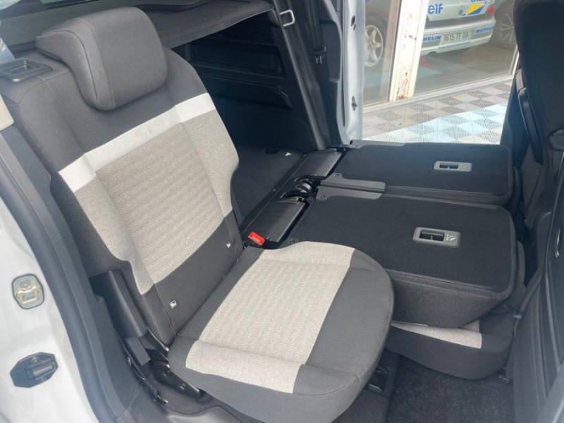 Photo 24 de l'offre de CITROEN BERLINGO 1.5 BlueHDi 130 EAT8 N1 MAX Camera 3 Sièges Arr. à 26950€ chez Mérignac auto
