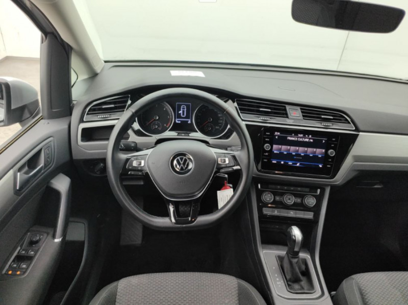 Photo 4 de l'offre de VOLKSWAGEN TOURAN III 2.0 TDI 150 DSG7 COMFORTLINE GPS JA17 CarPlay 5PL 1ère Main à 28490€ chez Mérignac auto