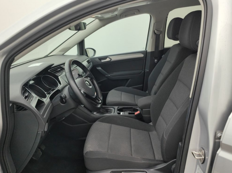 Photo 5 de l'offre de VOLKSWAGEN TOURAN III 2.0 TDI 150 DSG7 COMFORTLINE GPS JA17 CarPlay 5PL 1ère Main à 28490€ chez Mérignac auto