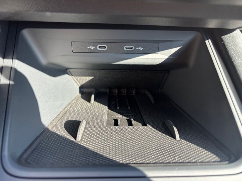 Photo 31 de l'offre de CUPRA FORMENTOR NEW 1.5 eTSI 150 HYBRID BVA7 V PACK TOE Camera ACC Gtie 05/30 à 31690€ chez Mérignac auto