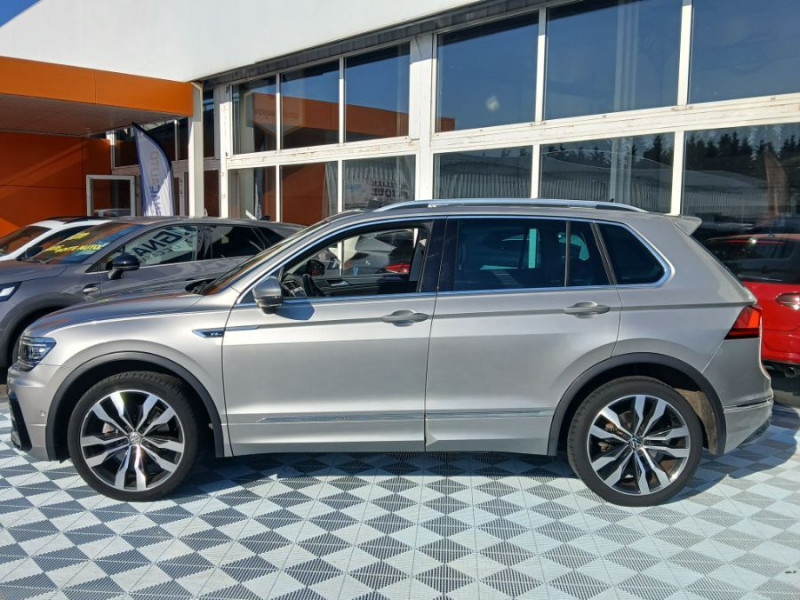 Photo 11 de l'offre de VOLKSWAGEN TIGUAN 2.0 BI-TDI 240 DSG 4Motion BLACK R LINE CUIR Attel. Full Options à 27500€ chez Mérignac auto