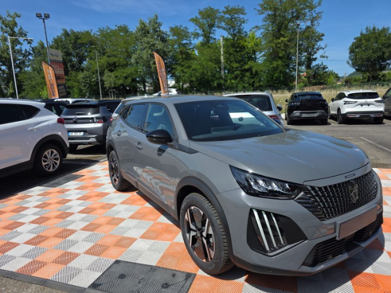 Photo 10 de l'offre de PEUGEOT 2008 II (2) 1.2 HYBRID 145 e-DCS6 ALLURE Camera à 26450€ chez Mérignac auto