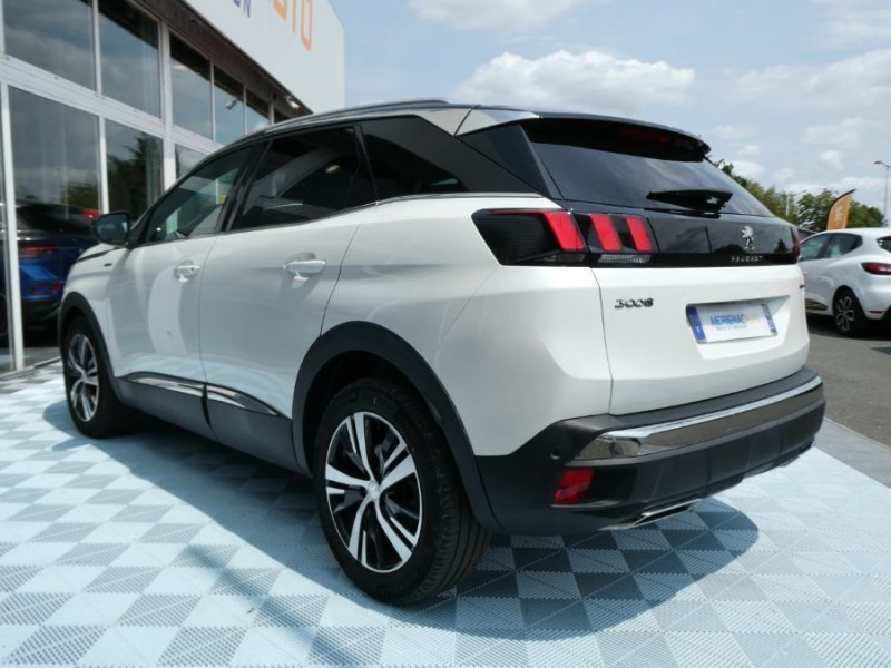 Photo 3 de l'offre de PEUGEOT 3008 II 1.5 BlueHDi 130 EAT8 GT LINE Carplay LED SC Attel. à 20950€ chez Mérignac auto