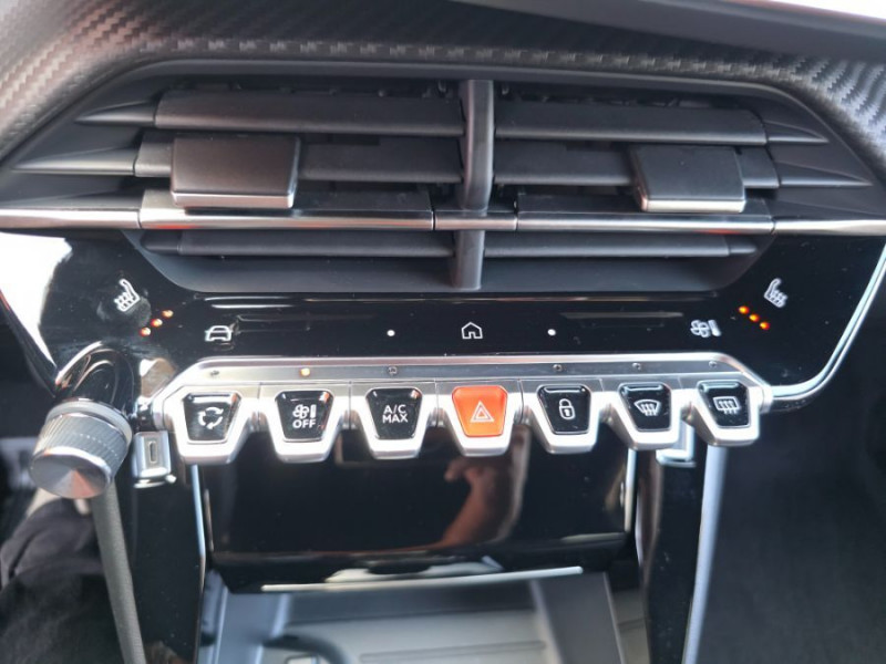 Photo 19 de l'offre de PEUGEOT 2008 II (2) 1.2 HYBRID 145 e-DCS6 ALLURE Camera à 26450€ chez Mérignac auto