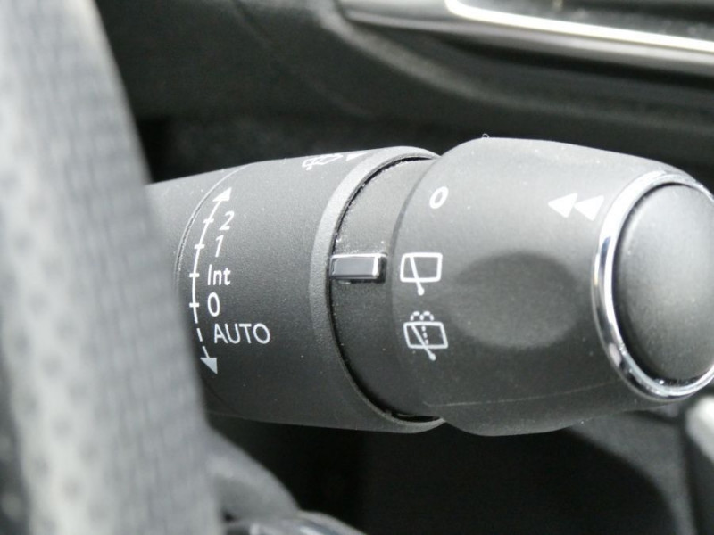 Photo 28 de l'offre de PEUGEOT 3008 II 1.5 BlueHDi 130 EAT8 GT LINE Carplay LED SC Attel. à 20950€ chez Mérignac auto